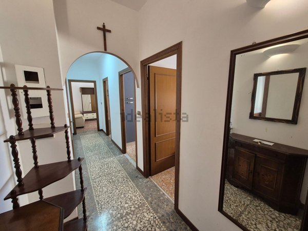 appartamento in vendita a Roma in zona Ostia