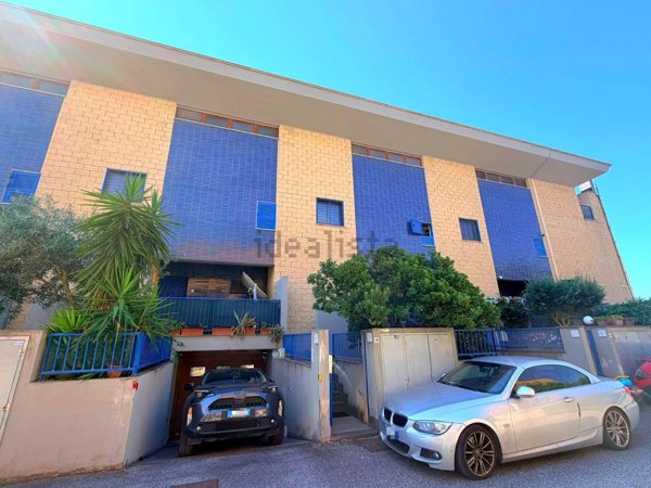 appartamento in vendita a Roma in zona Acilia