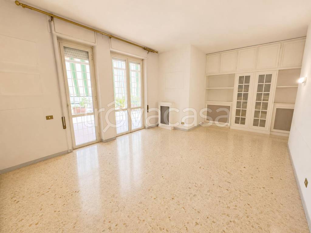 appartamento in vendita a Roma in zona Corviale