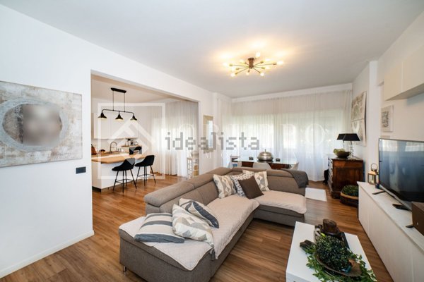 appartamento in vendita a Roma in zona Ostia