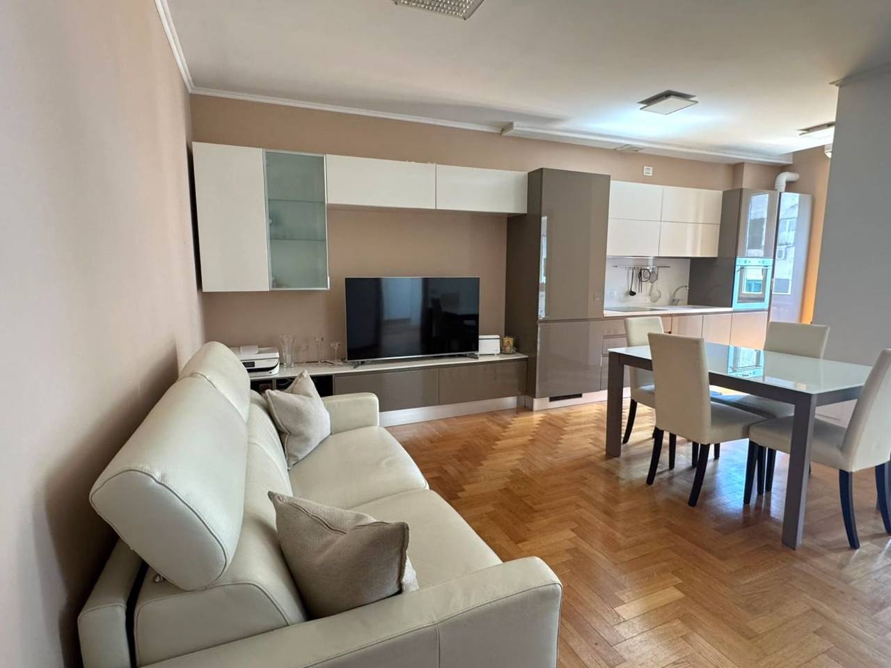 appartamento in vendita a Roma in zona Ostiense