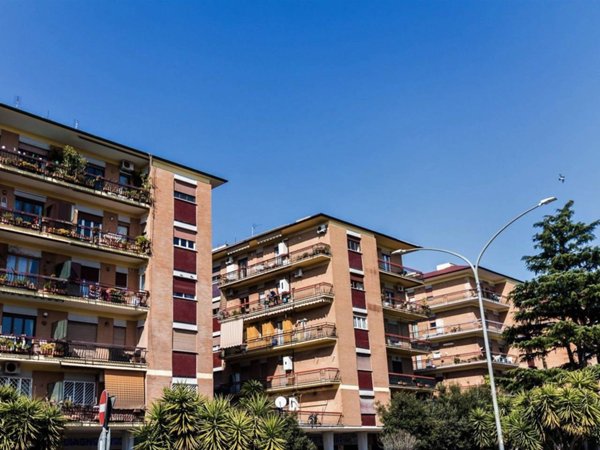 appartamento in vendita a Roma in zona Appio Claudio