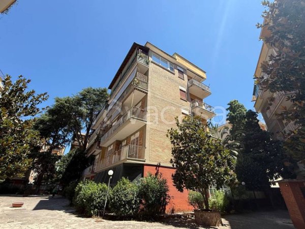 appartamento in vendita a Roma in zona Gianicolense