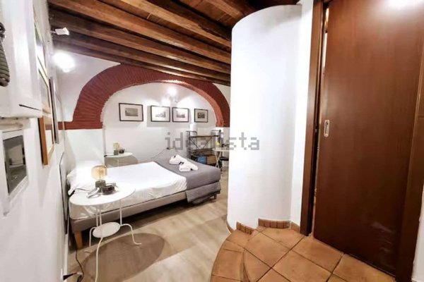 appartamento in vendita a Roma in zona Trastevere