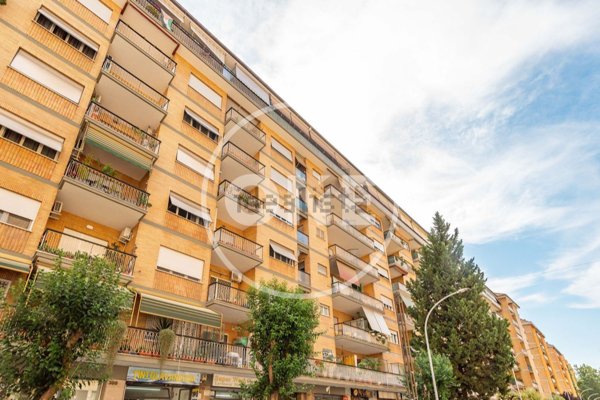 appartamento in vendita a Roma in zona Don Bosco