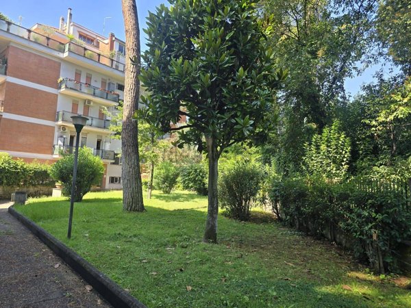 appartamento in vendita a Roma in zona Portuense