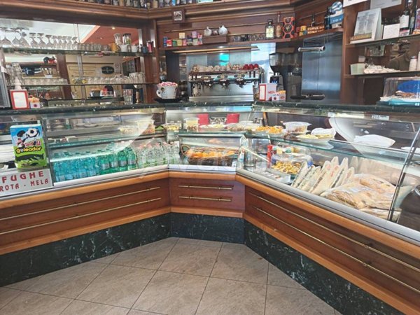 negozio in vendita a Roma in zona Aurelio