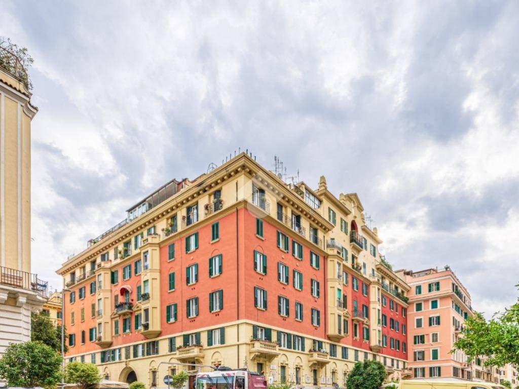 appartamento in vendita a Roma in zona Della Vittoria