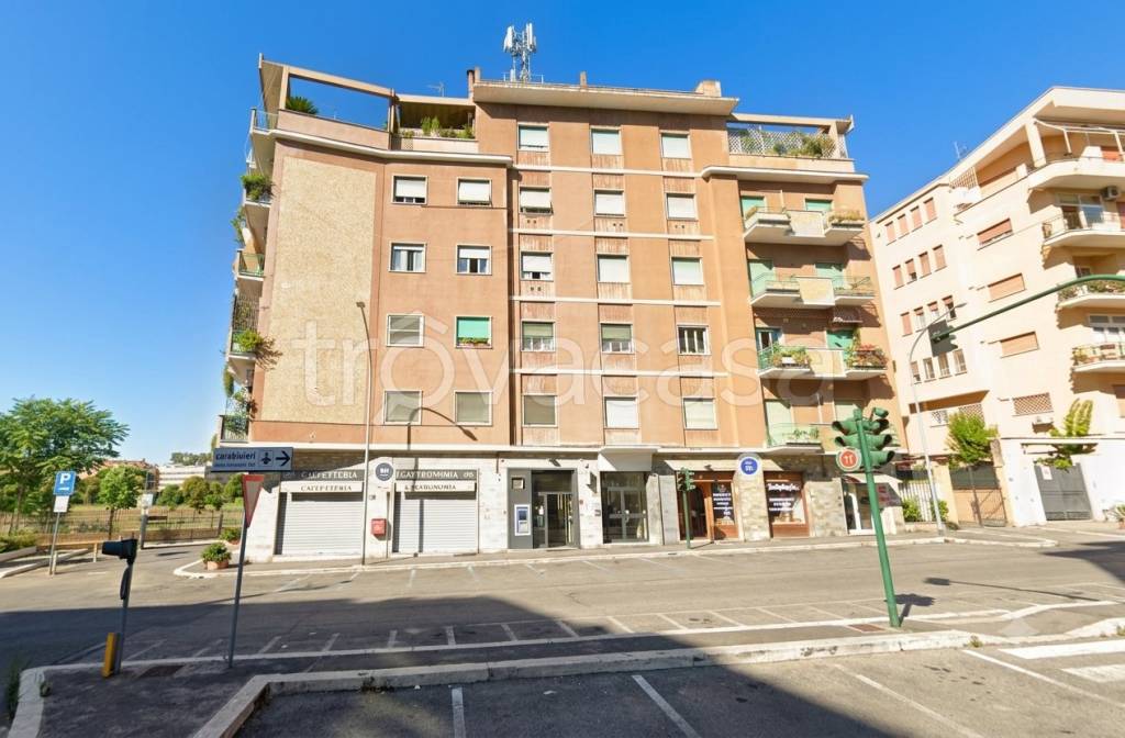 appartamento in vendita a Roma in zona Della Vittoria