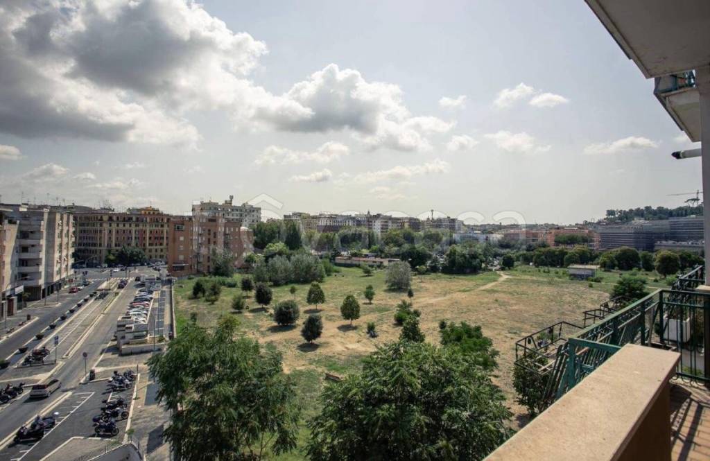 appartamento in vendita a Roma in zona Della Vittoria