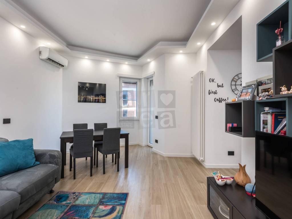 appartamento in vendita a Roma in zona Ardeatino