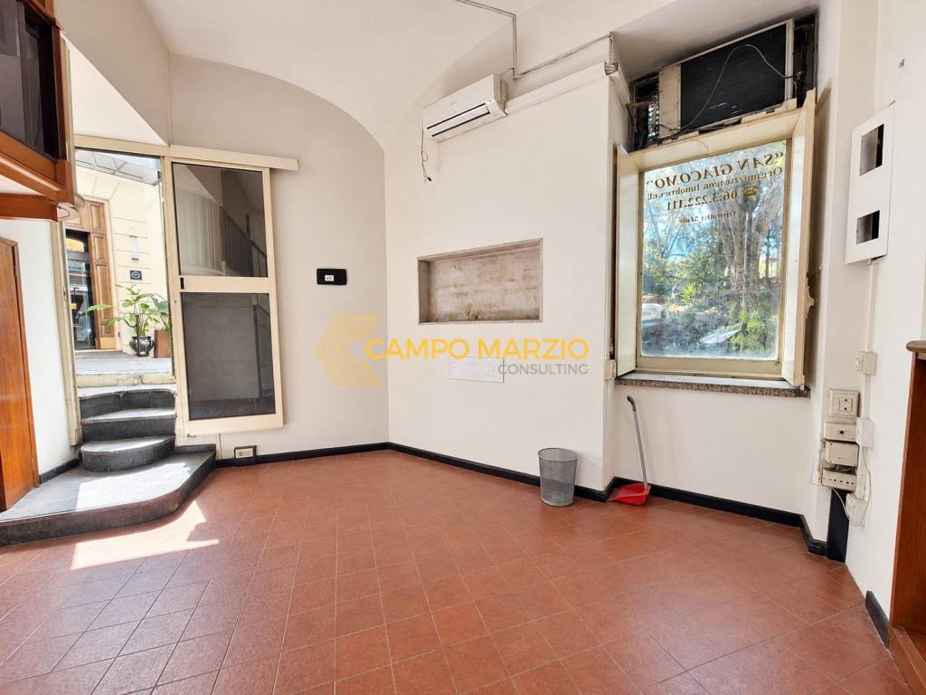 appartamento in vendita a Roma in zona Campo Marzio