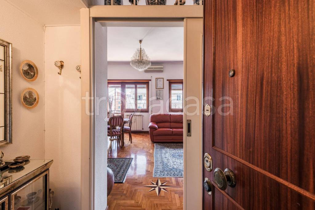 appartamento in vendita a Roma in zona Prenestino-Centocelle