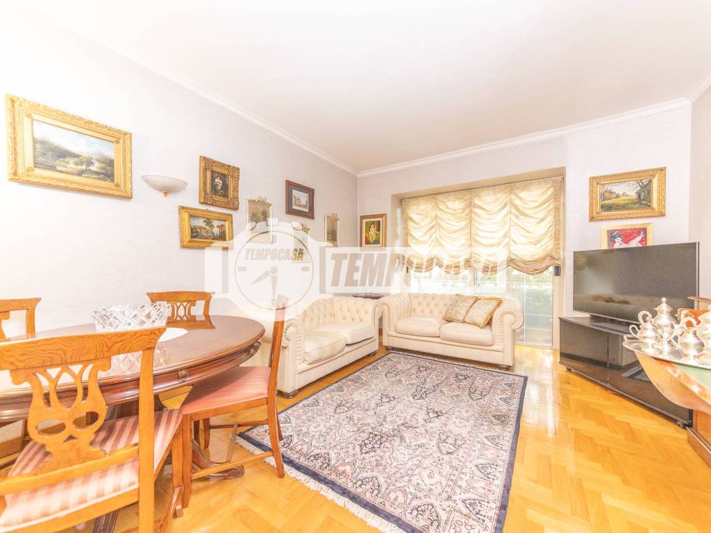 appartamento in vendita a Roma in zona Ostiense