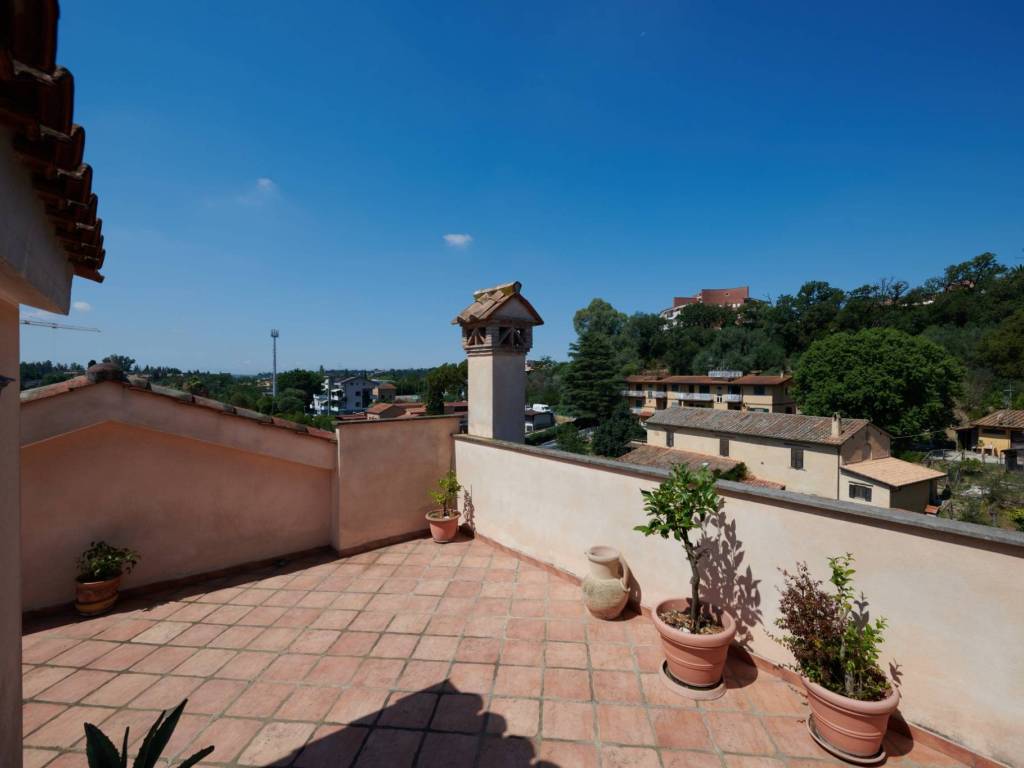 casa indipendente in vendita a Roma in zona Pantan Monastero