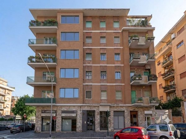 appartamento in vendita a Roma in zona Della Vittoria
