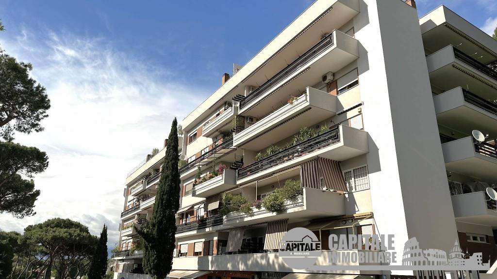 appartamento in vendita a Roma in zona Mostacciano