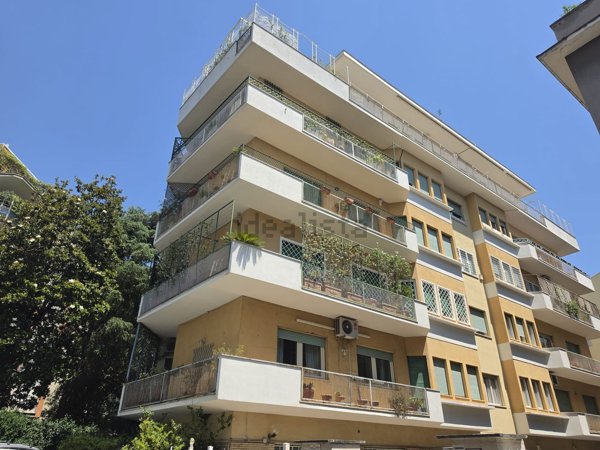 appartamento in vendita a Roma in zona Tor di Quinto