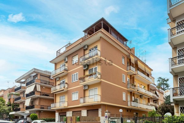 appartamento in vendita a Roma in zona Portuense
