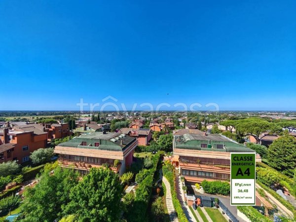 appartamento in vendita a Roma in zona Axa