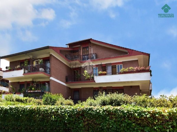 appartamento in vendita a Roma in zona Appio Claudio