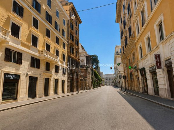appartamento in vendita a Roma in zona Celio