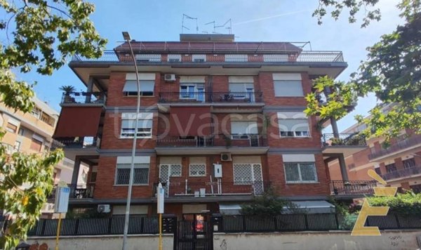 appartamento in vendita a Roma in zona Appio Claudio