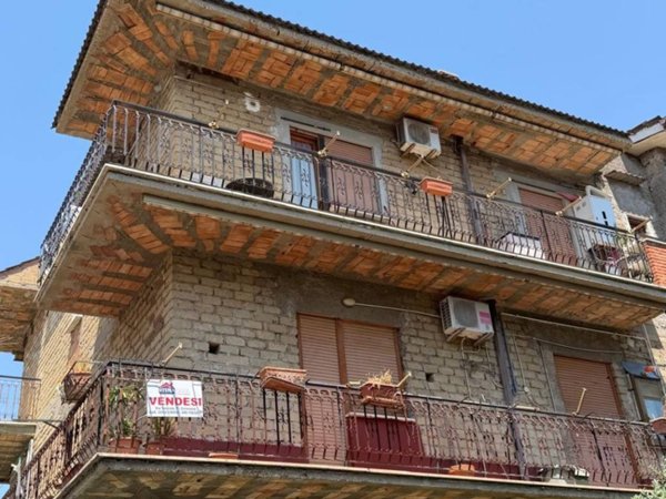 appartamento in vendita a Roma in zona Torre Angela