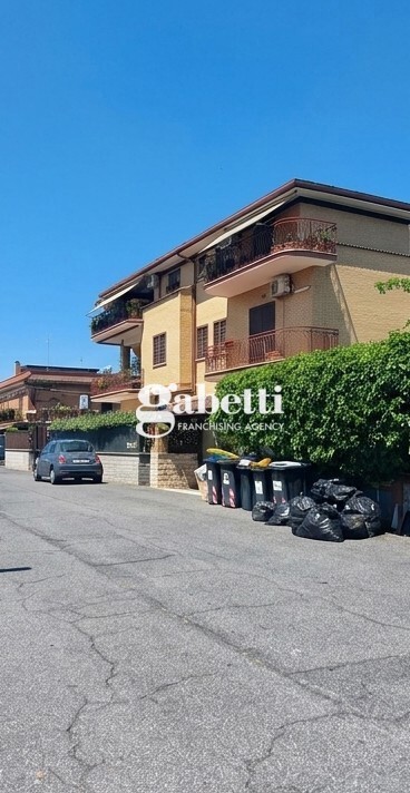 appartamento in vendita a Roma in zona Ponte di Nona