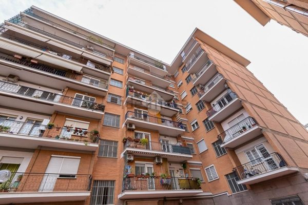 appartamento in vendita a Roma in zona Portuense
