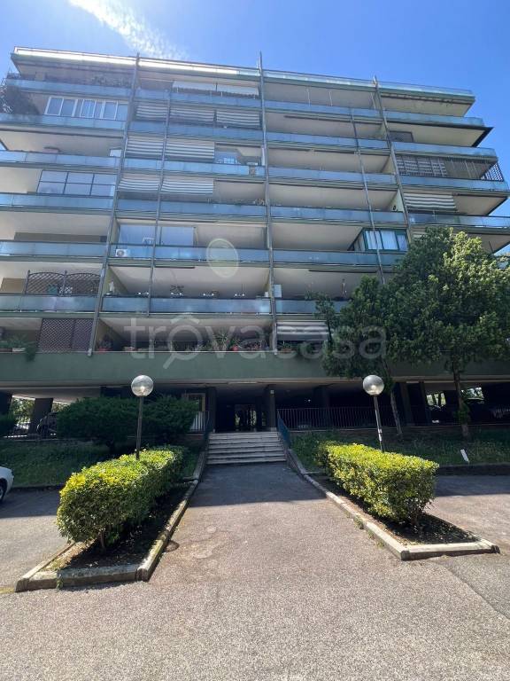 appartamento in vendita a Roma in zona Labaro