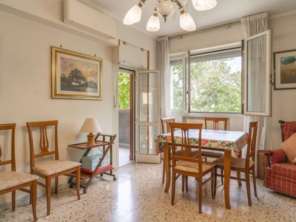 appartamento in vendita a Roma in zona Tor de' Cenci