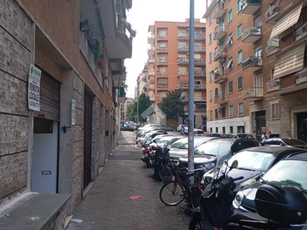 negozio in vendita a Roma in zona Tiburtino
