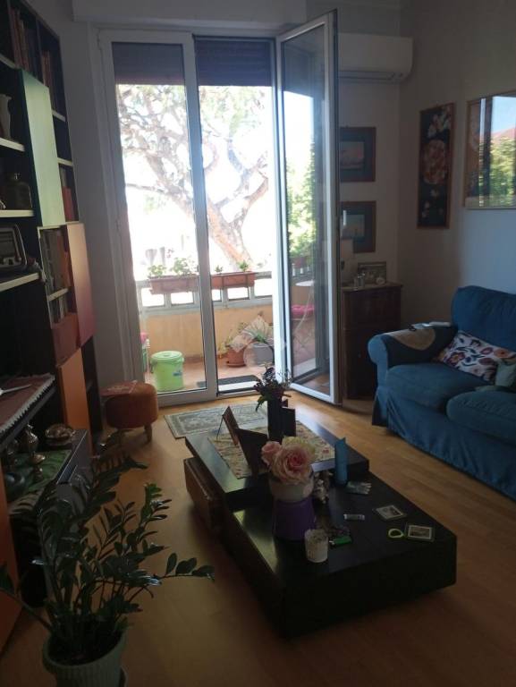 appartamento in vendita a Roma in zona Ostiense