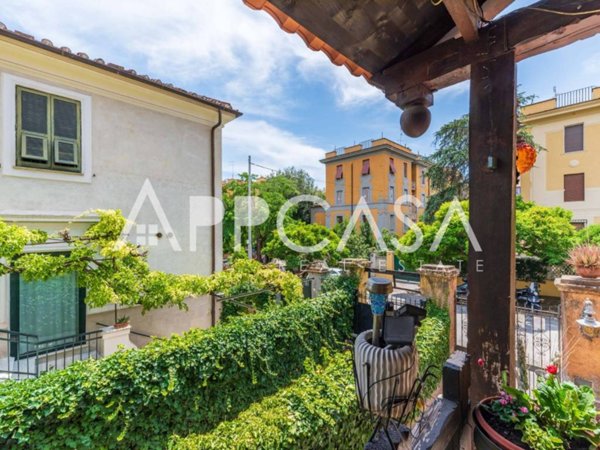casa indipendente in vendita a Roma in zona Trieste