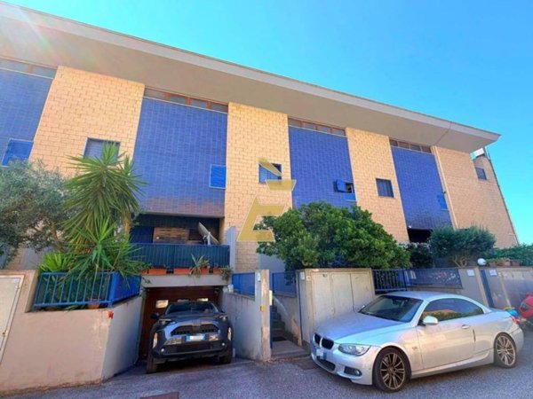 casa indipendente in vendita a Roma in zona Acilia
