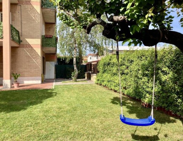 appartamento in vendita a Roma in zona Acilia