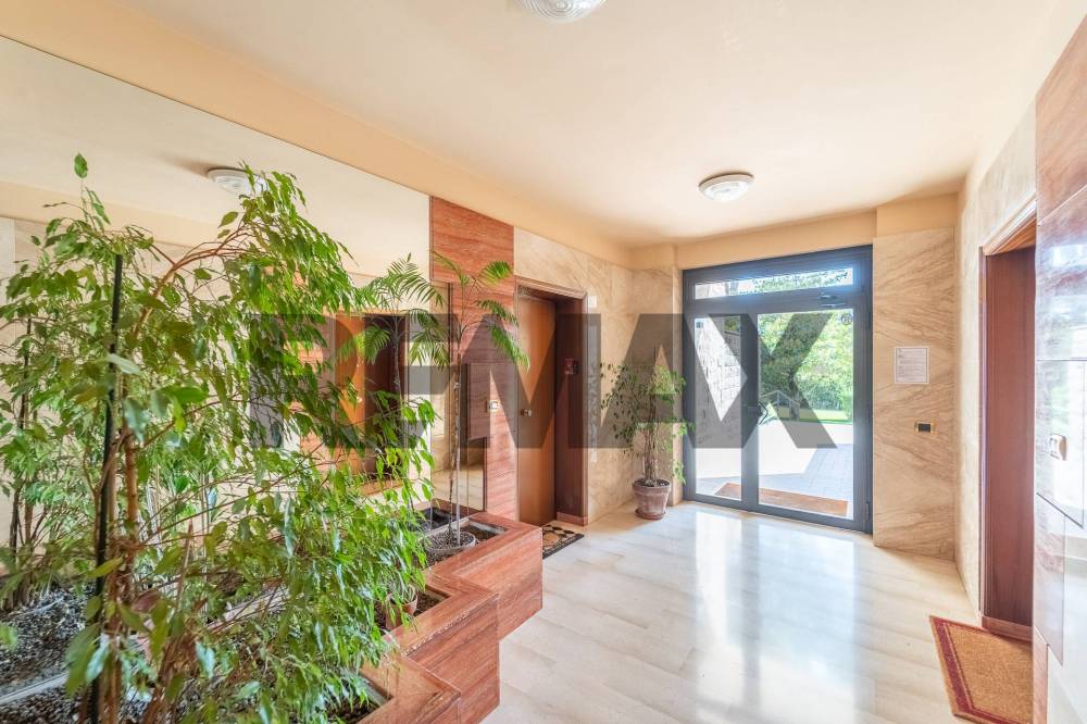 appartamento in vendita a Roma in zona EUR