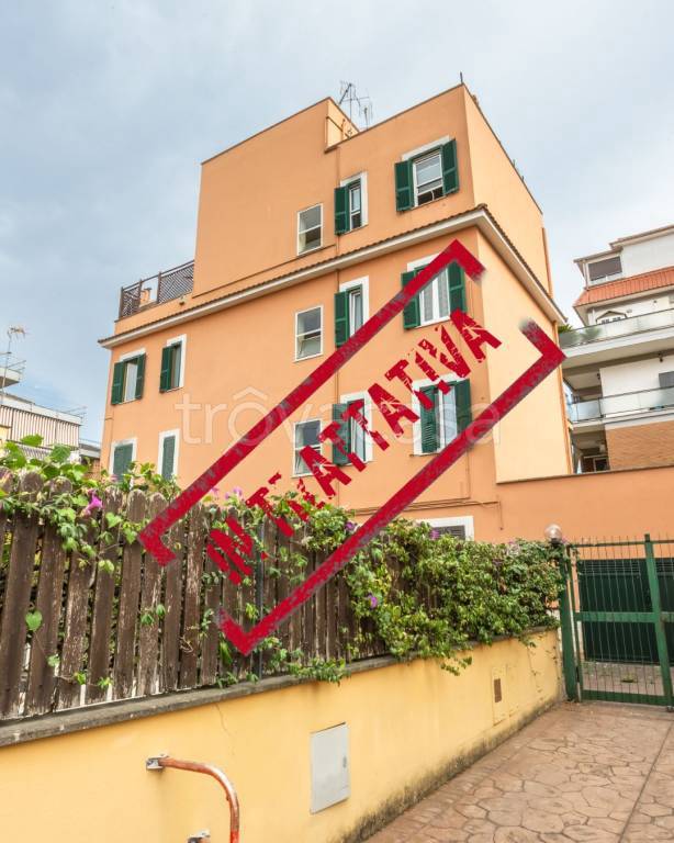 appartamento in vendita a Roma
