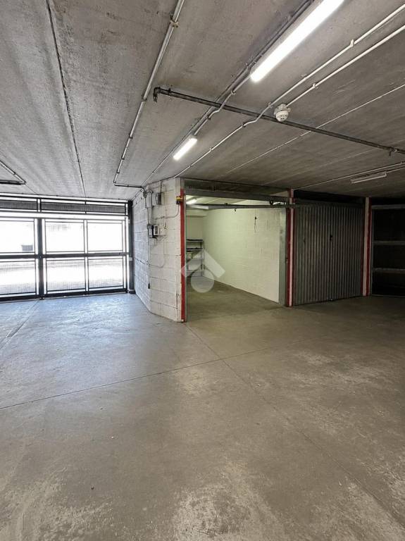 casa indipendente in vendita a Roma in zona Appio Claudio