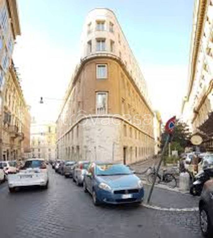 negozio in vendita a Roma in zona Ludovisi/Sallustiano