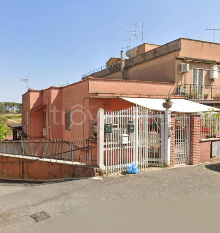 appartamento in vendita a Roma in zona Casalotti