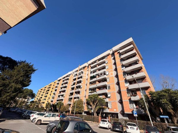 appartamento in vendita a Roma in zona Cinecittà