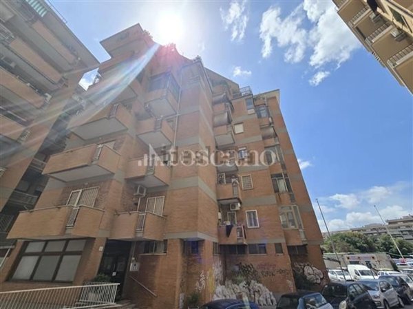 appartamento in vendita a Roma in zona Tuscolano