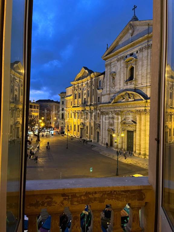 appartamento in vendita a Roma in zona Parione/Sant'Eustachio
