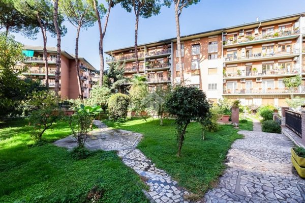 appartamento in vendita a Roma in zona Appio Latino