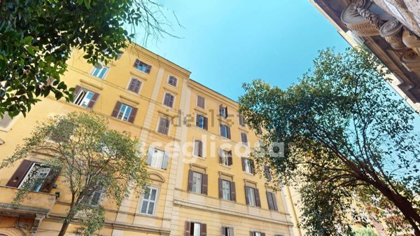appartamento in vendita a Roma in zona Esquilino