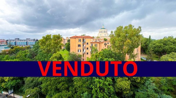appartamento in vendita a Roma in zona Ostiense