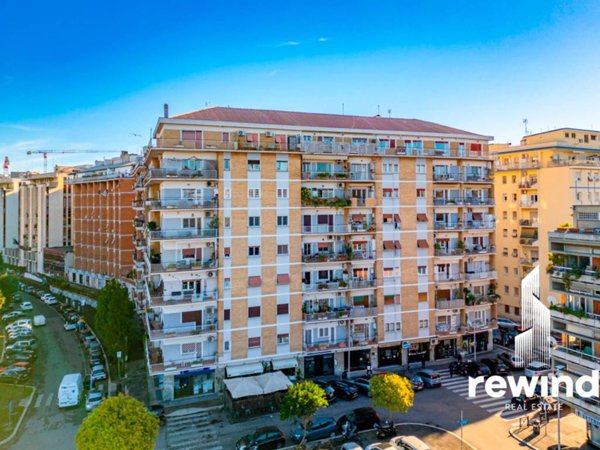 appartamento in vendita a Roma in zona Ostiense