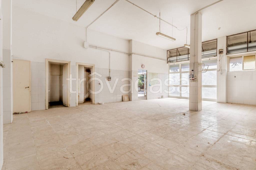appartamento in vendita a Roma in zona Mostacciano